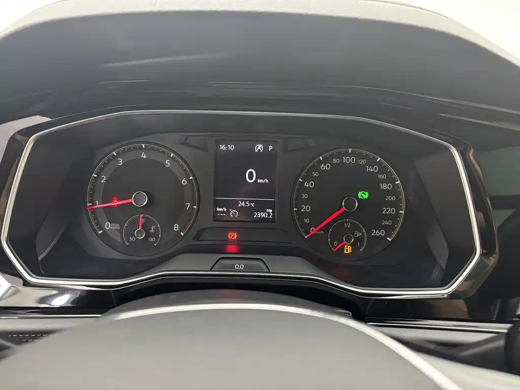VOLKSWAGEN SAGITAR 2019