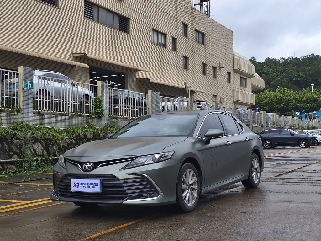 TOYOTA CAMRY 2021