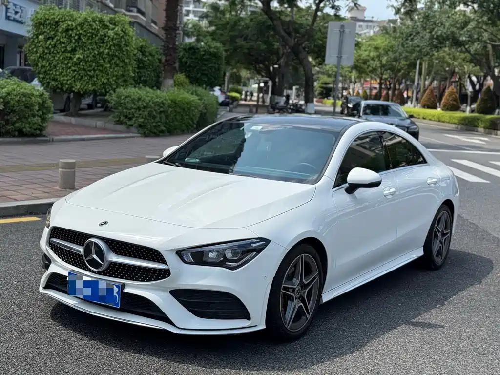 MERCEDES BENZ GLA 2022