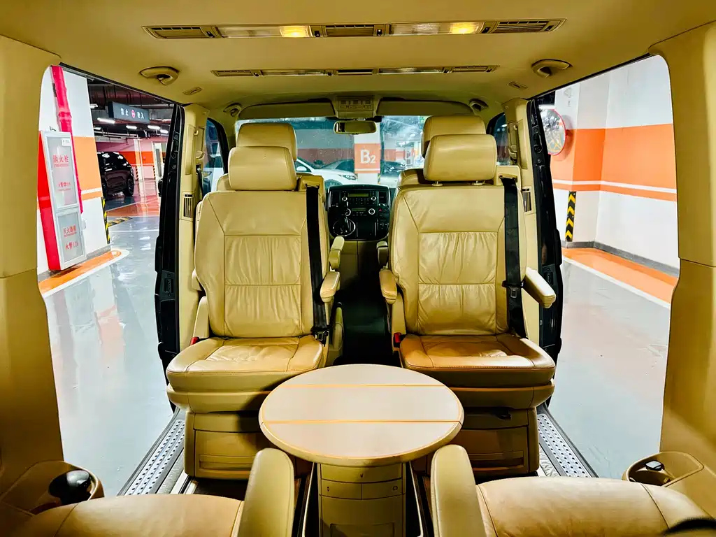VOLKSWAGEN MULTIVAN 2008