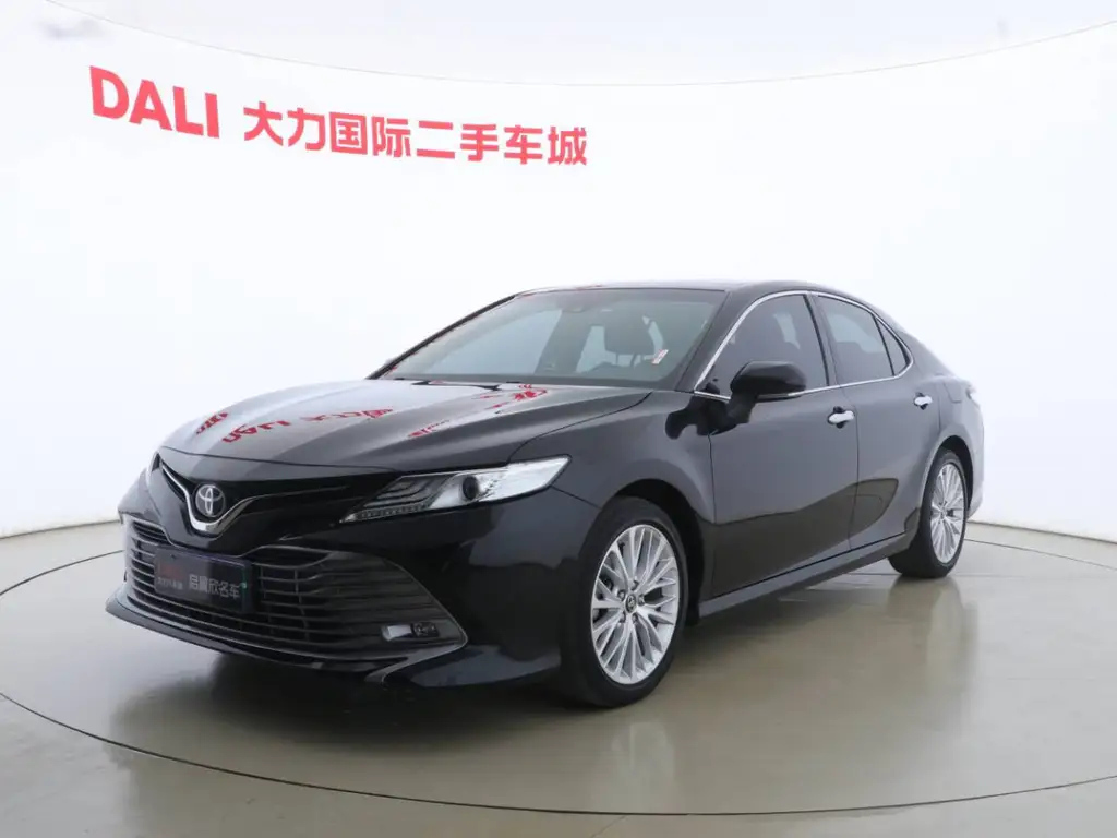 TOYOTA CAMRY 2020