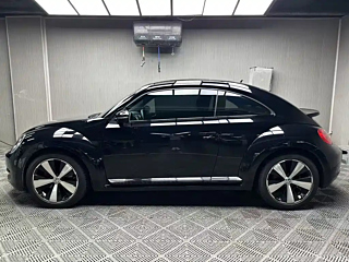 VOLKSWAGEN BEETLE 2014