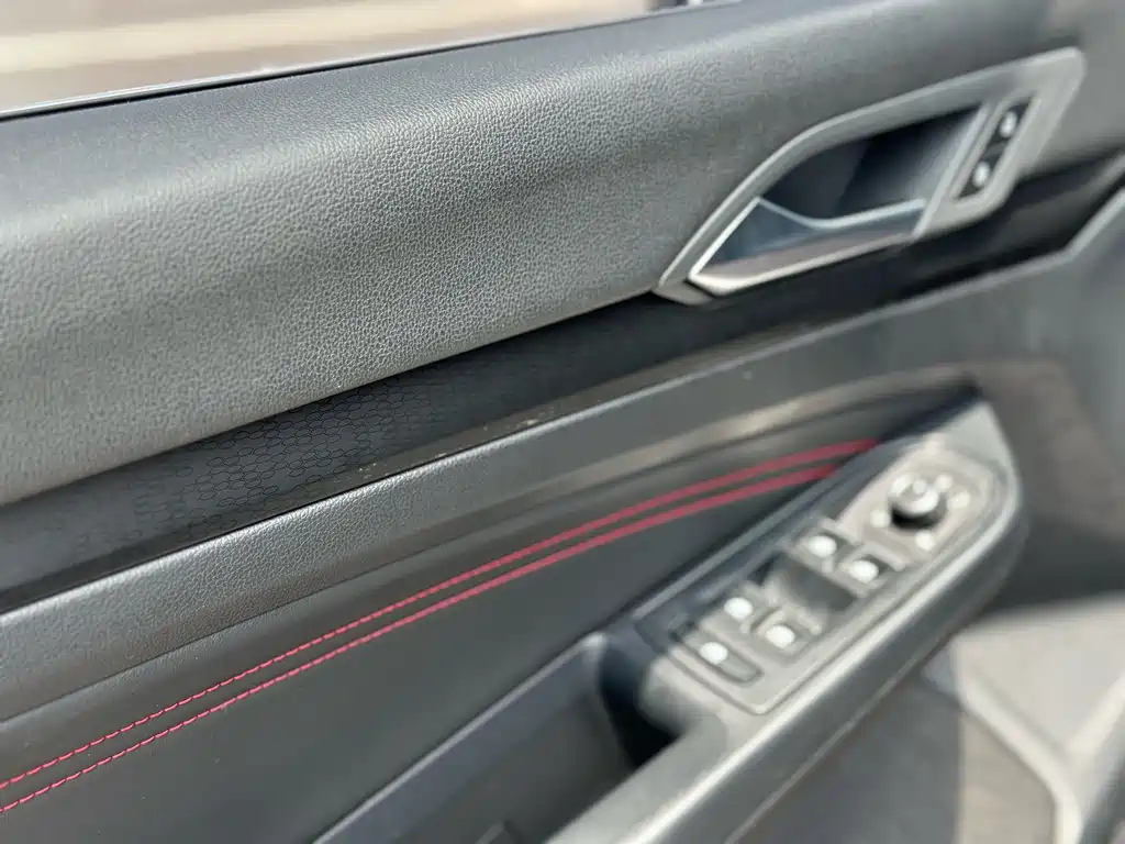 VOLKSWAGEN GOLF GTI 2021