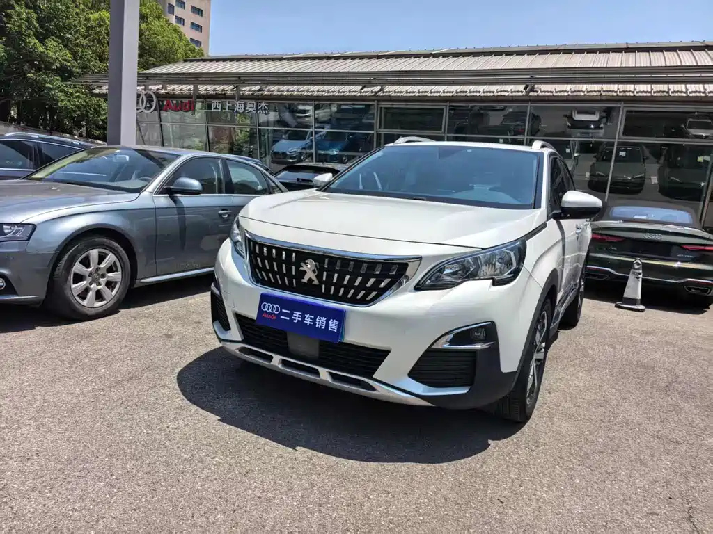 PEUGEOT 4008