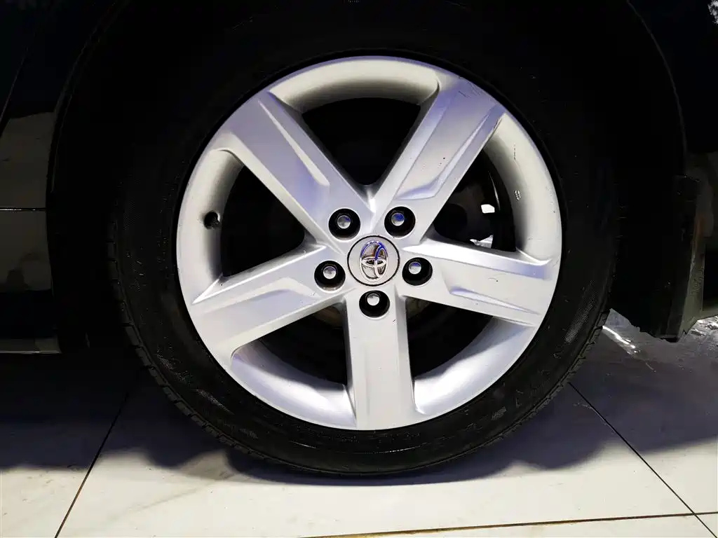 TOYOTA CAMRY 2012