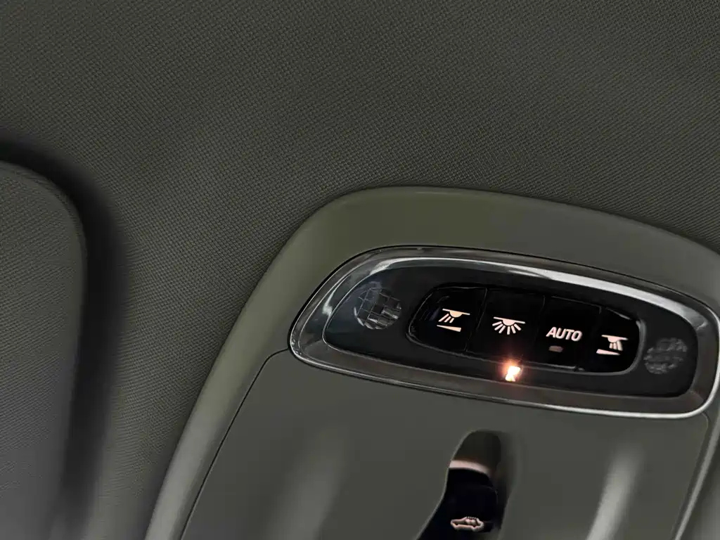 VOLVO S90 2017
