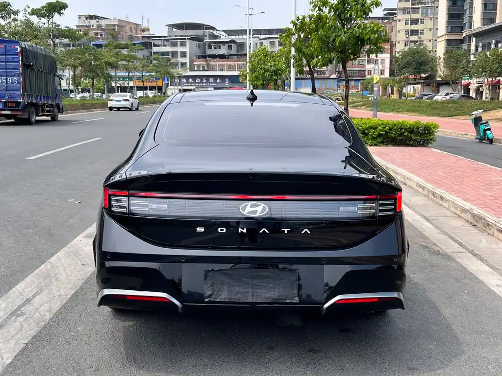 HYUNDAI SONATA 2024