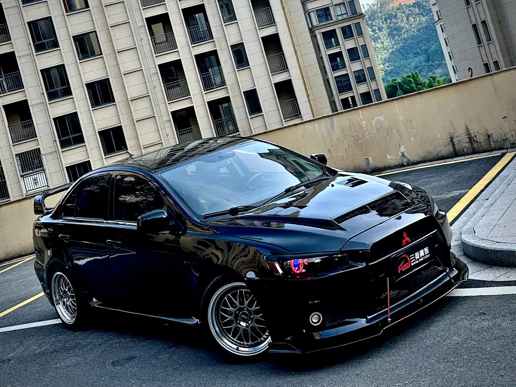 MITSUBISHI LANCER EX 2013
