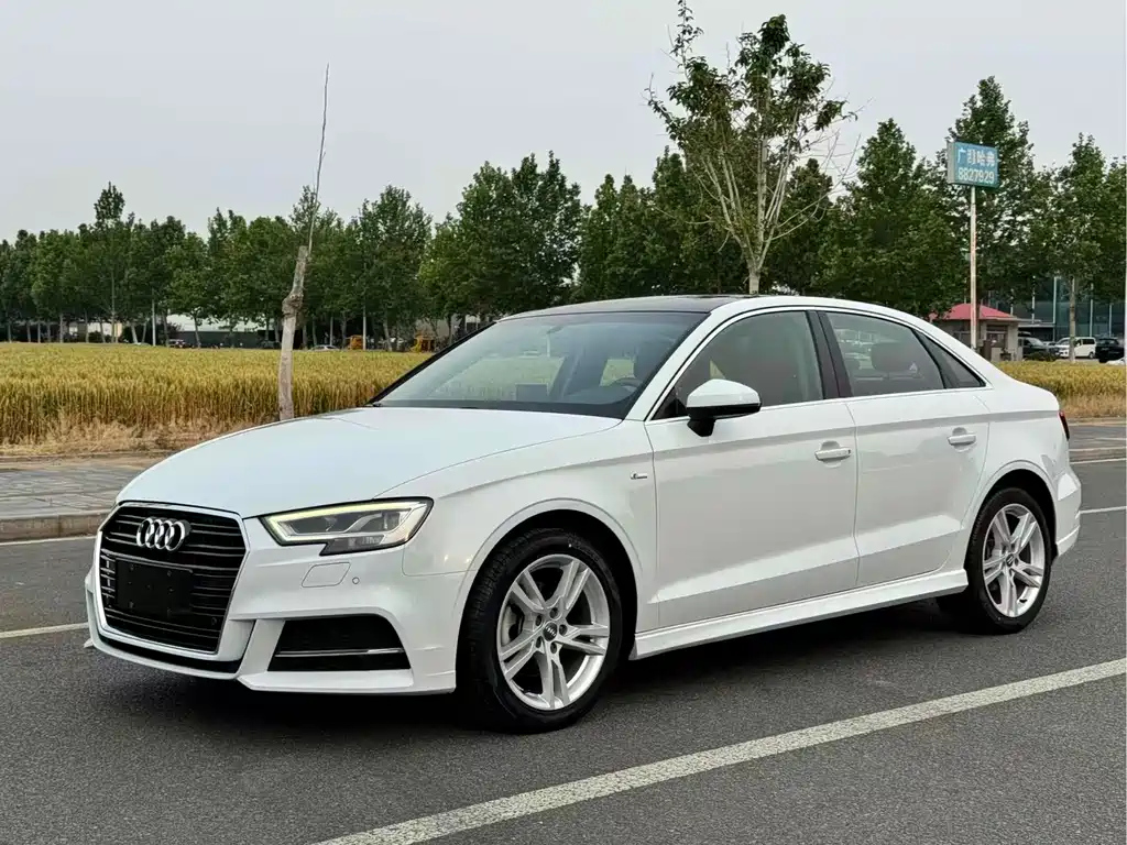 AUDI A3 2019