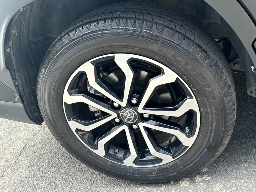 TOYOTA FRONTLANDER 2024