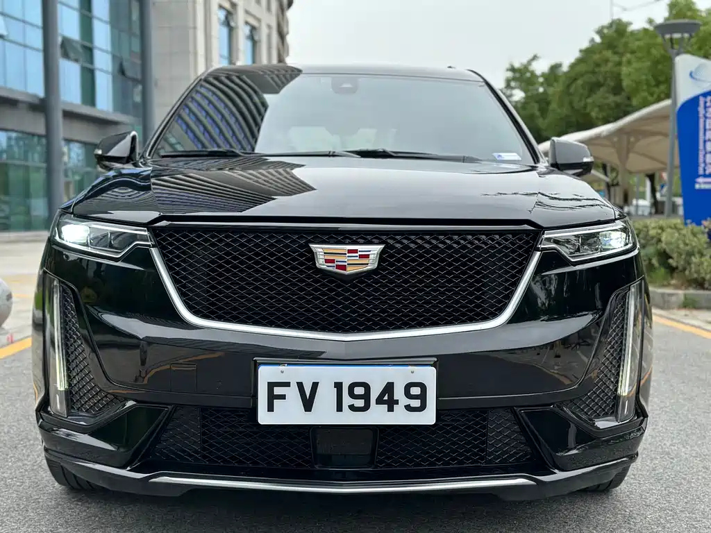 CADILLAC XT6 2021