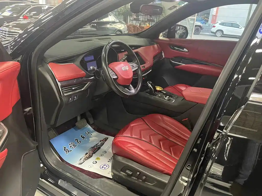 CADILLAC XT4 2020