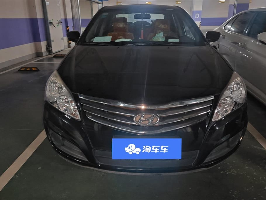 HYUNDAI CELESTA 2015