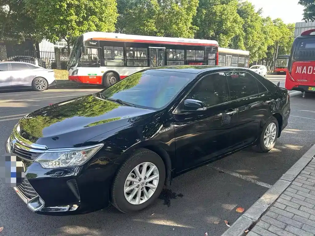 TOYOTA CAMRY 2015