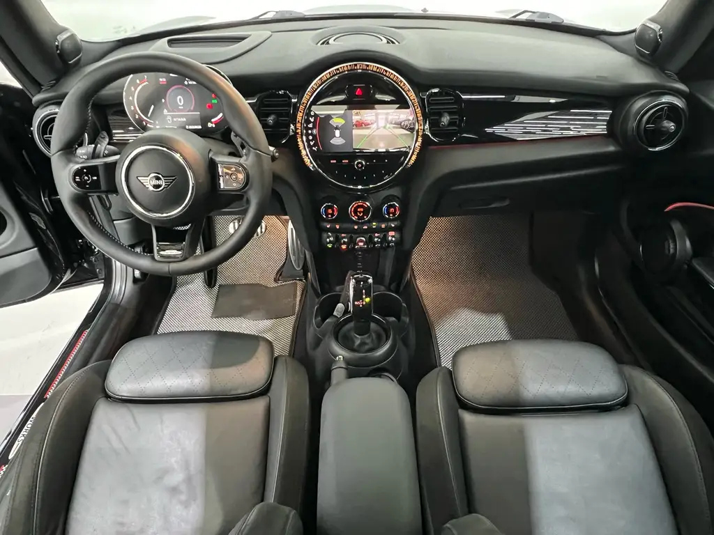 MINI JCW 2022