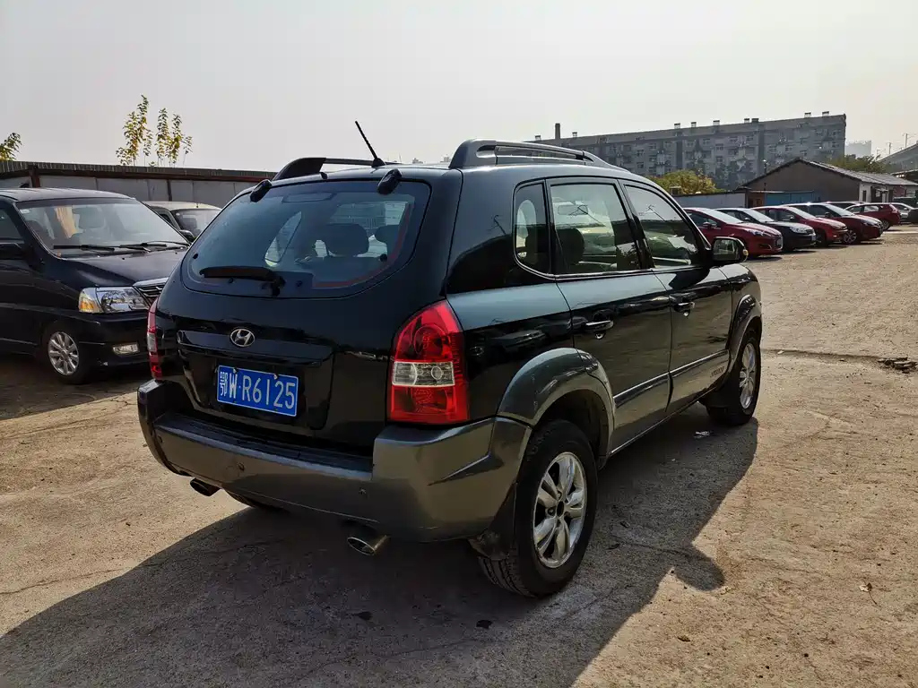 HYUNDAI TUCSON 2009