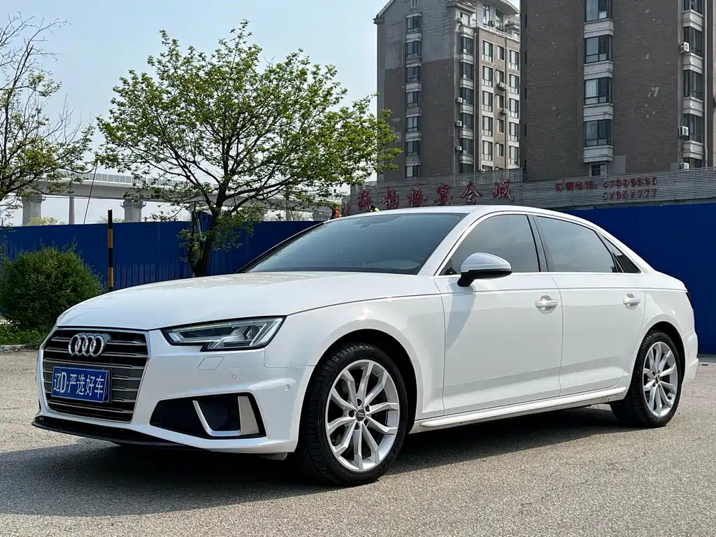 AUDI A4L 2019