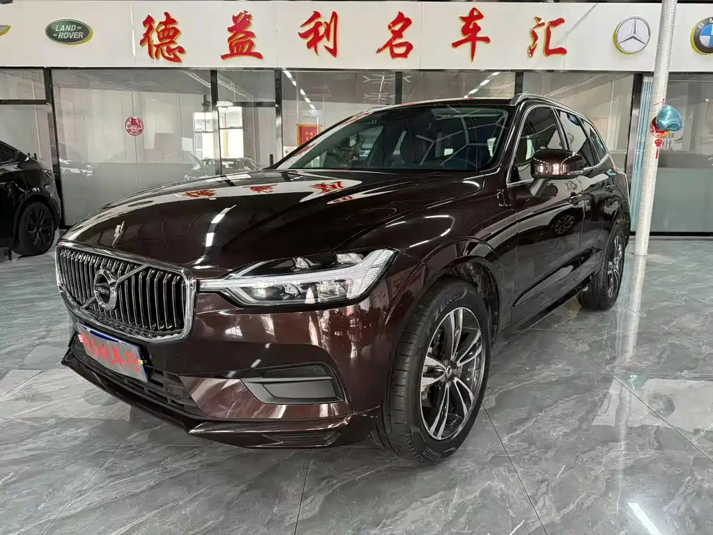 VOLVO XC60 2019