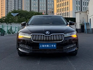 SKODA SUPERB 2019