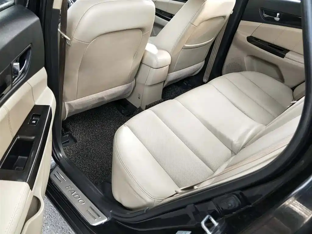 CHANGAN EADO 2014