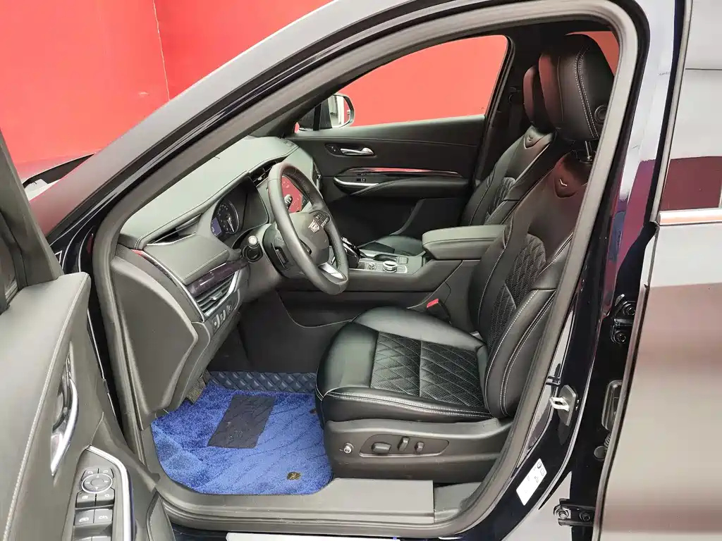 CADILLAC XT4 2021