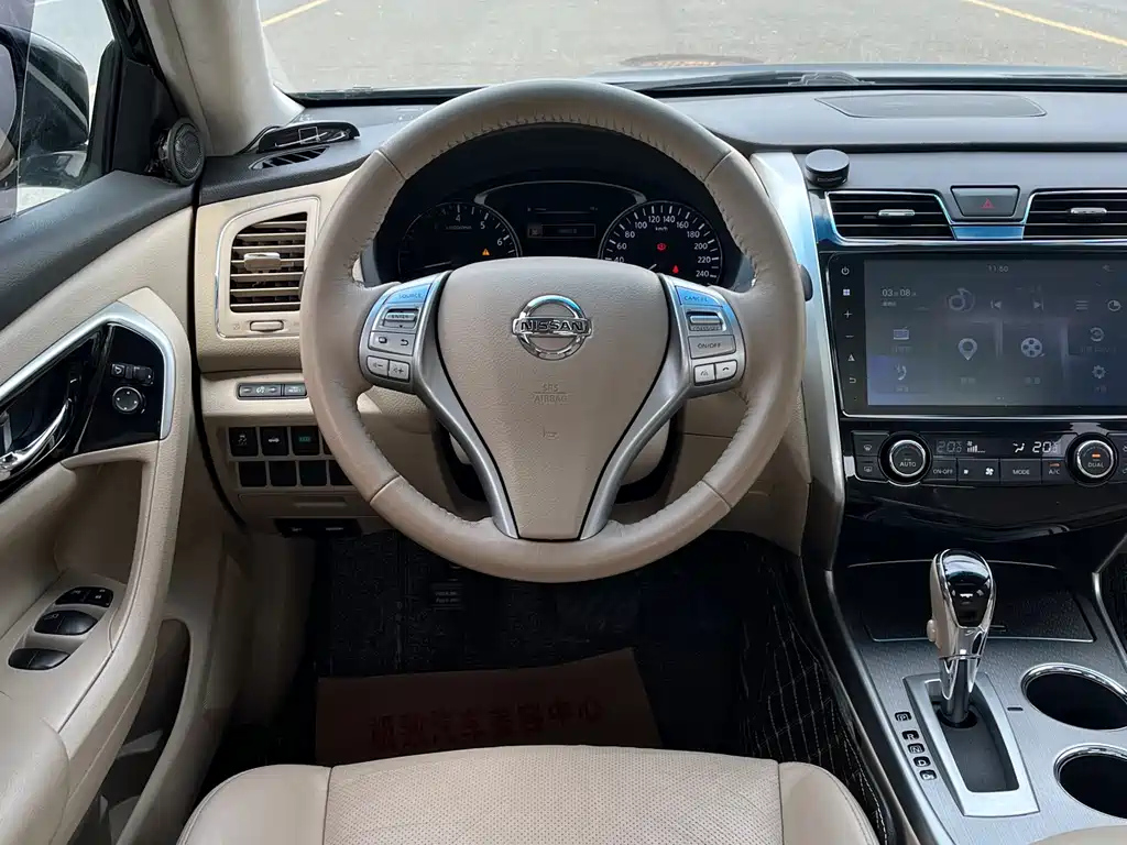 NISSAN TEANA 2018