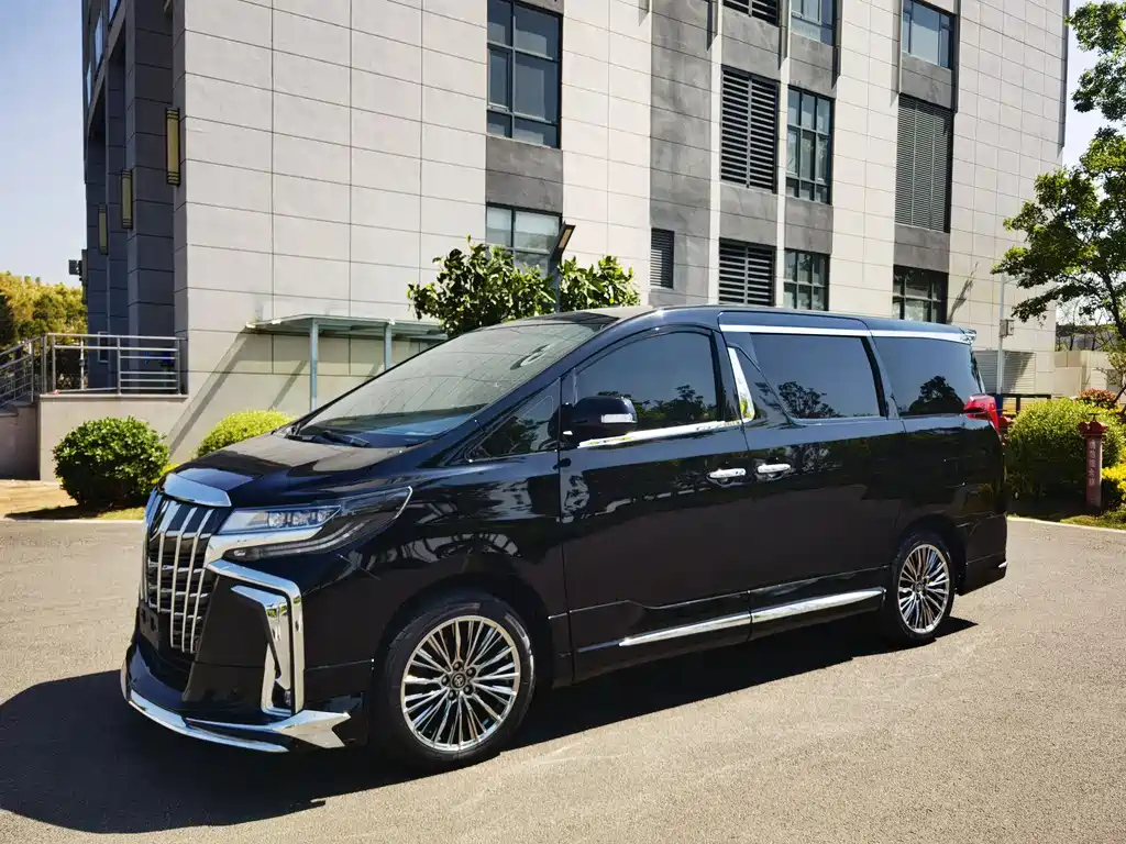 TOYOTA ALPHARD 2012