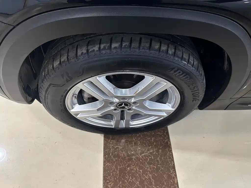 MERCEDES BENZ GLB 2020