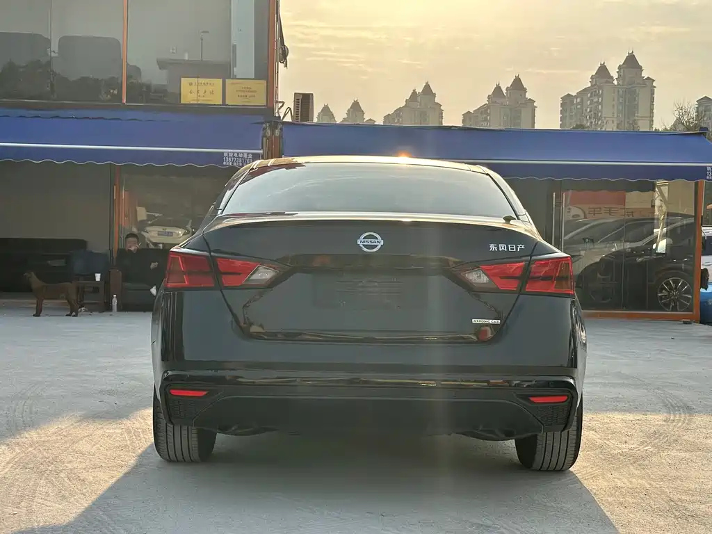 NISSAN TEANA 2021