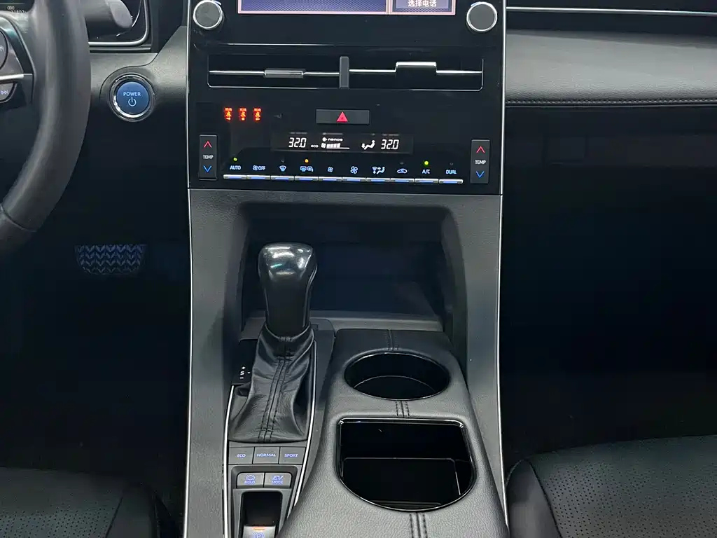 TOYOTA AVALON 2021
