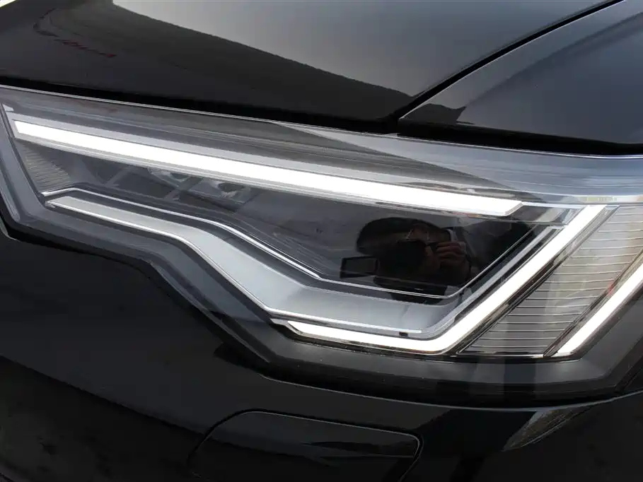 AUDI A6L 2020