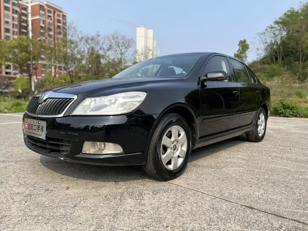 SKODA OCTAVIA 2012