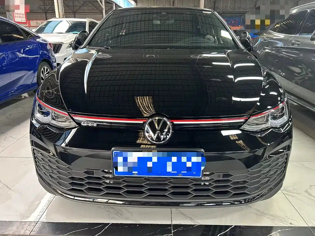 VOLKSWAGEN GOLF 2022