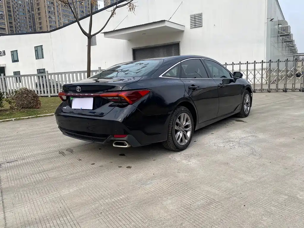 TOYOTA AVALON 2021