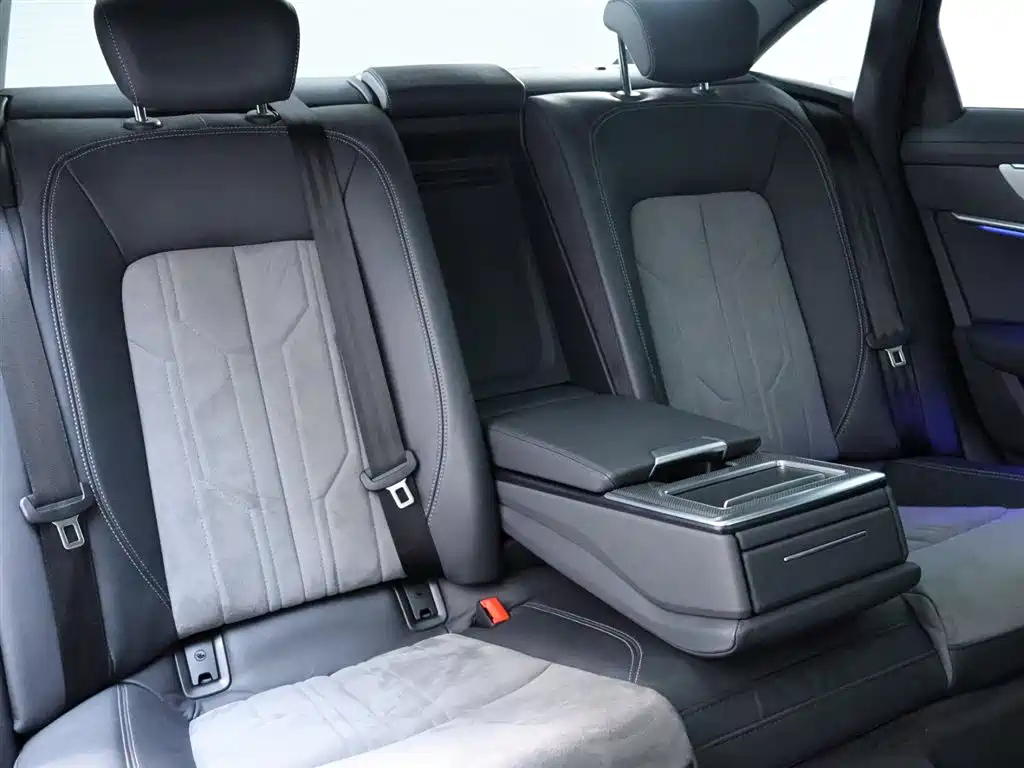 AUDI A6L 2023