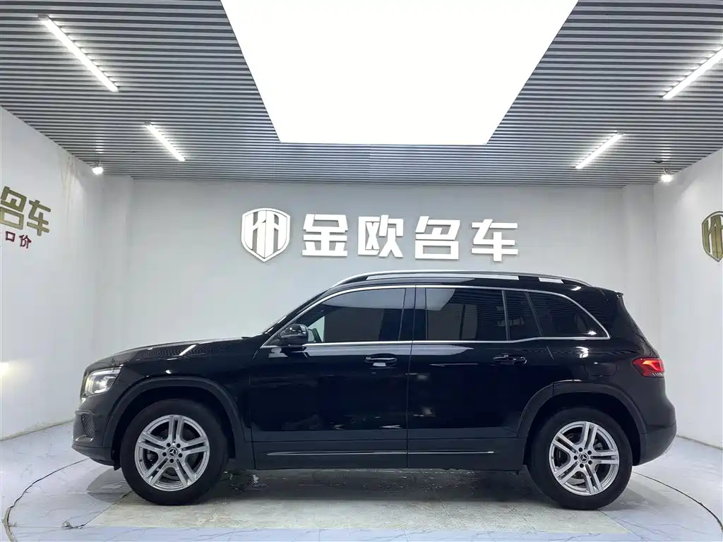 MERCEDES BENZ GLB 2022