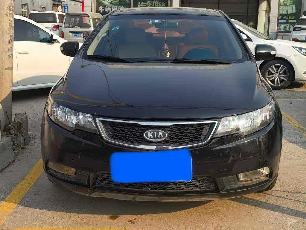 KIA FORTE 2011