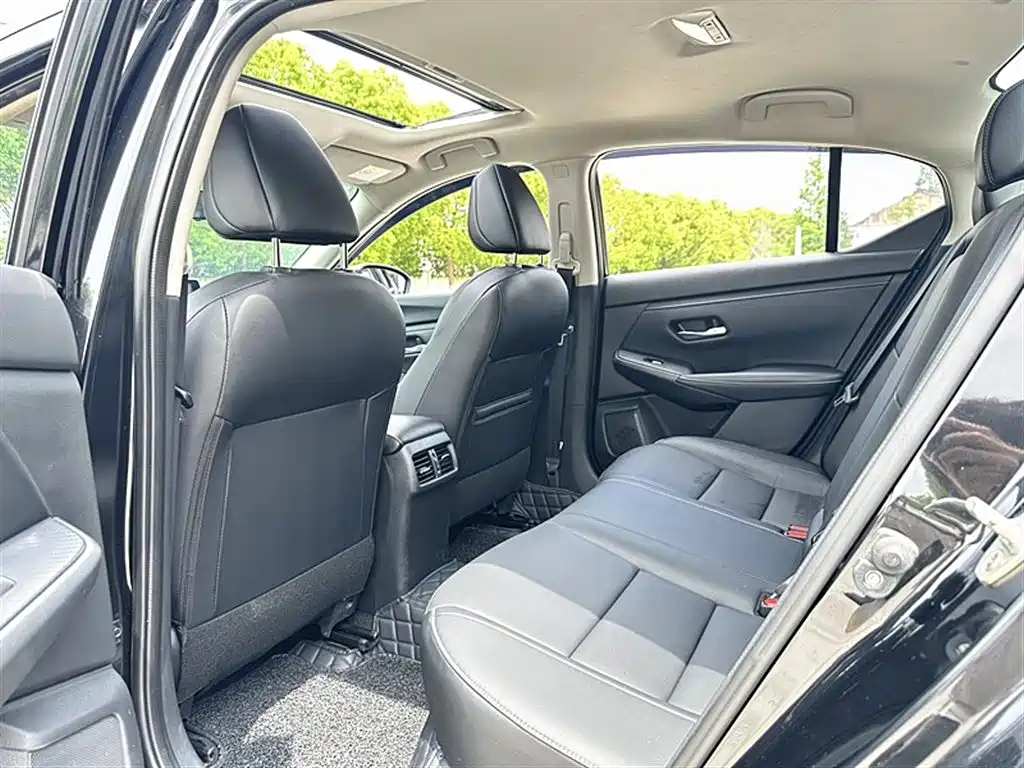 NISSAN SYLPHY 2020