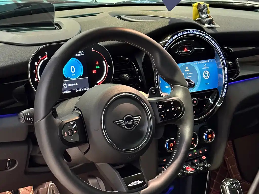 MINI JCW 2023