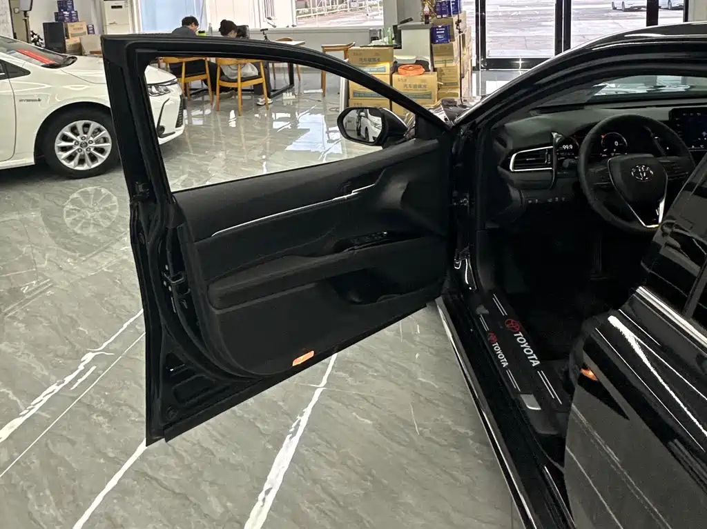 TOYOTA CAMRY 2024
