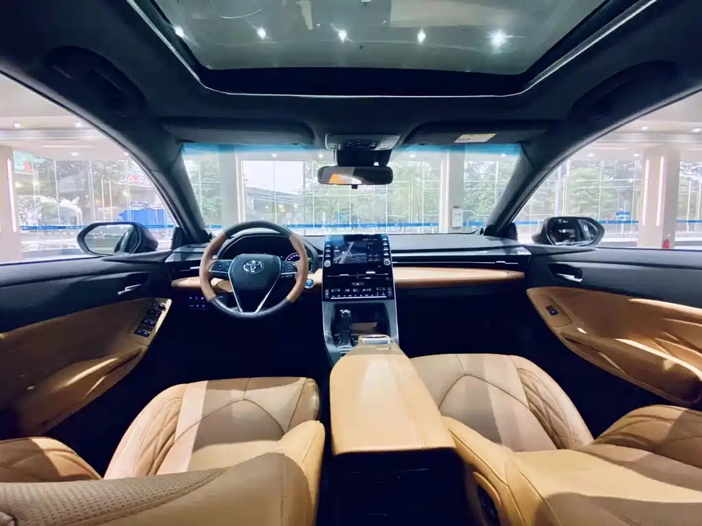 TOYOTA AVALON 2019
