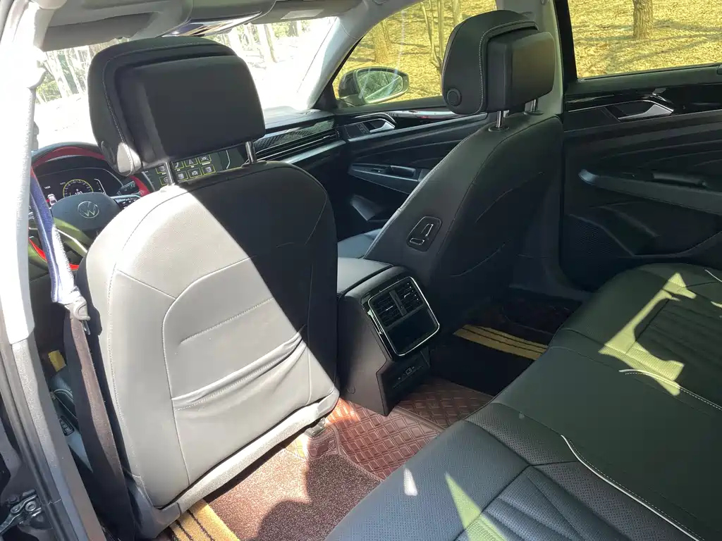 VOLKSWAGEN PASSAT 2022