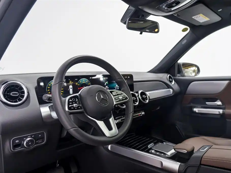 MERCEDES BENZ GLB 2022