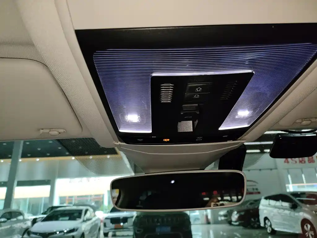 VOLKSWAGEN PASSAT 2021