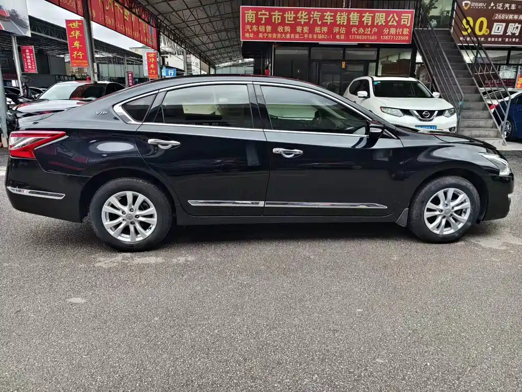NISSAN TEANA 2016