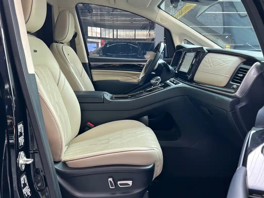 TRUMPCHI M8 2022