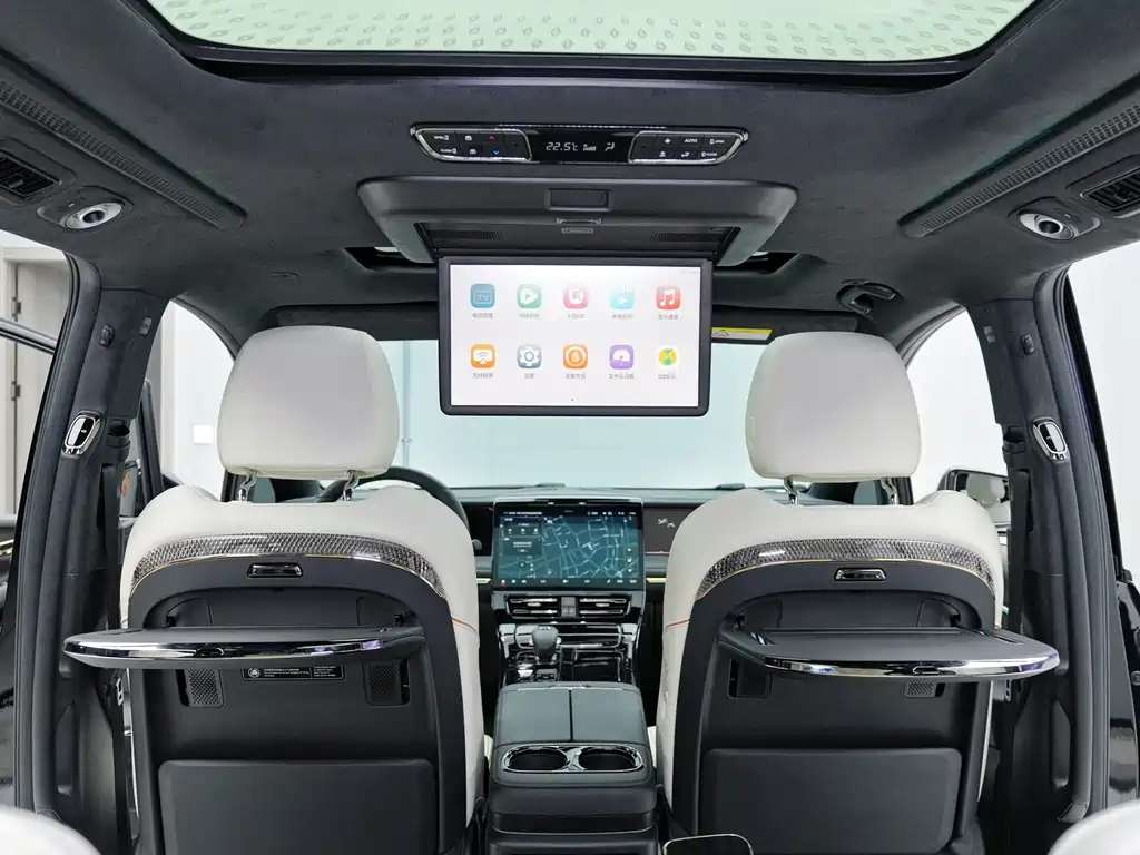 TRUMPCHI M8 2023