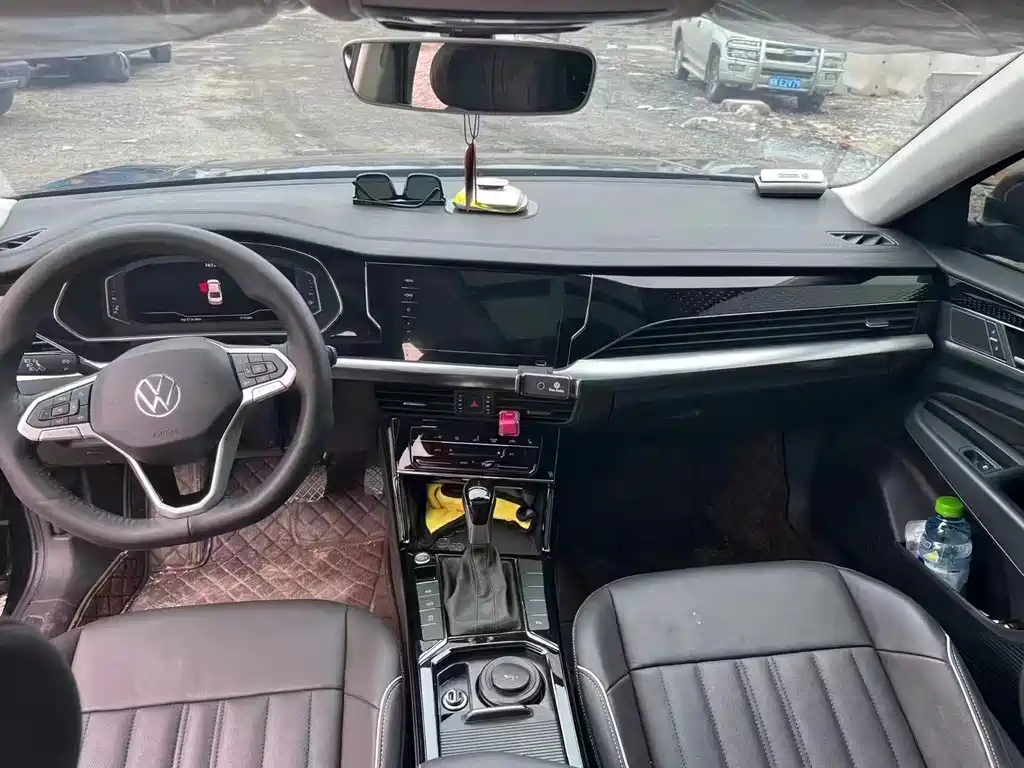 VOLKSWAGEN PASSAT 2022
