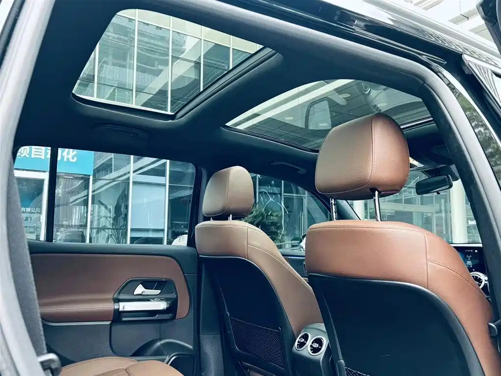MERCEDES BENZ GLB 2022