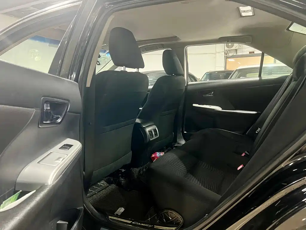TOYOTA CAMRY 2014
